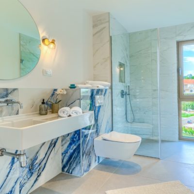Villa Blue - Bathroom04