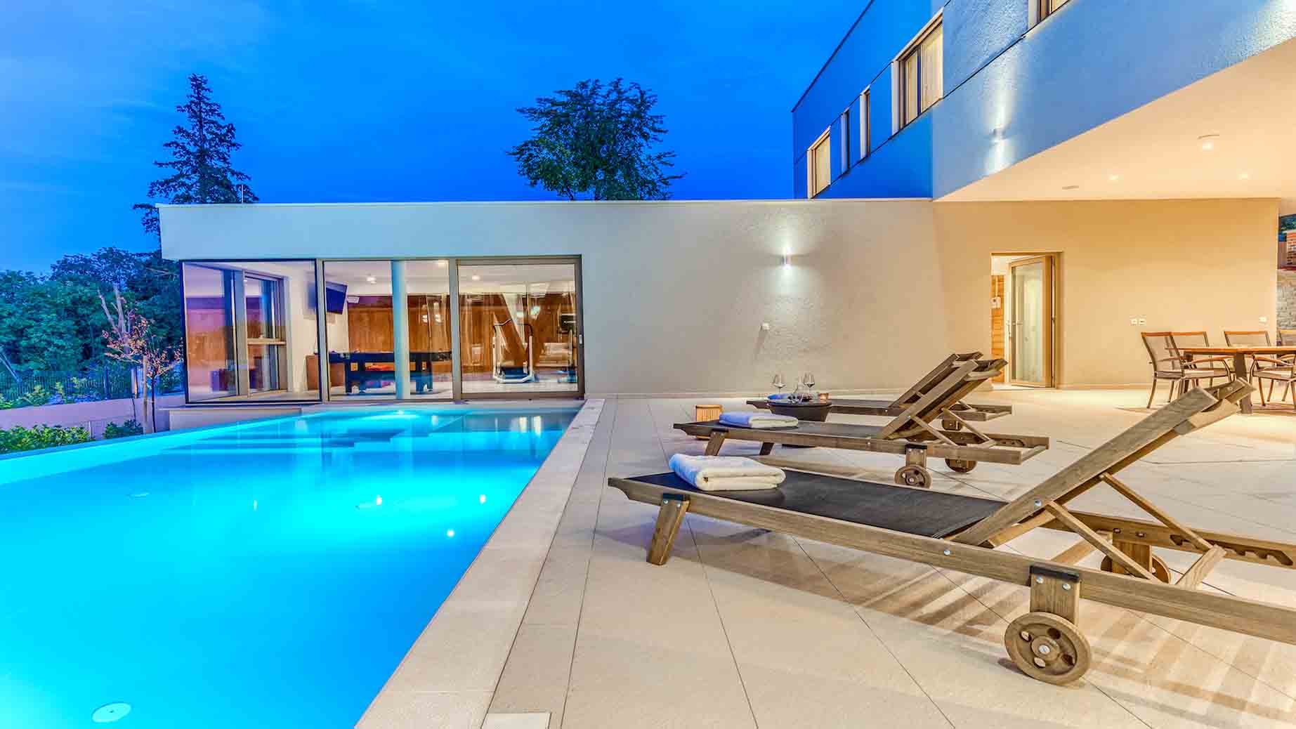 Villa Red 4